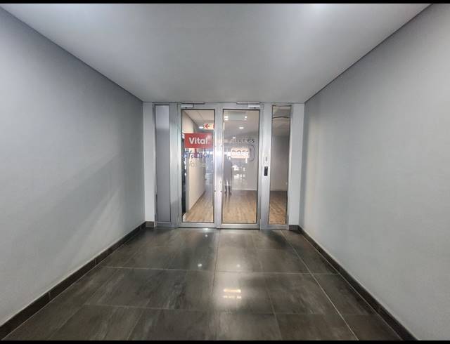 307M² OFFICE TO LET IN VORNA VALLEY